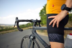 cyclist stomach pain abdominal cramps during ride